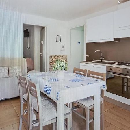 Oristano 5 Pers Appartamento Ngoại thất bức ảnh