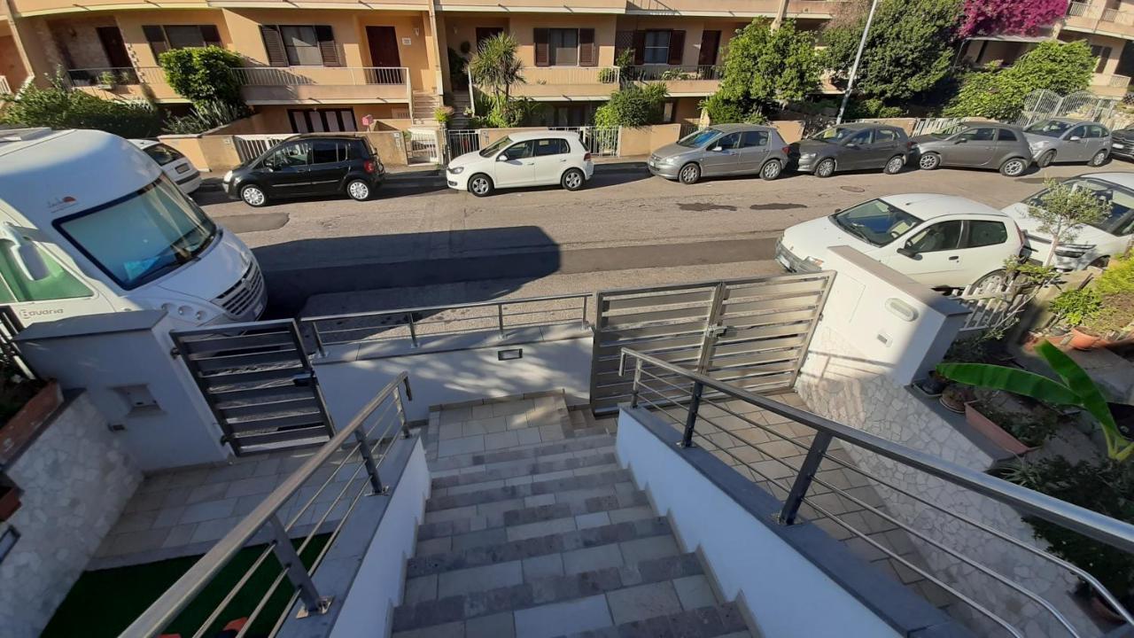 Oristano 5 Pers Appartamento Ngoại thất bức ảnh