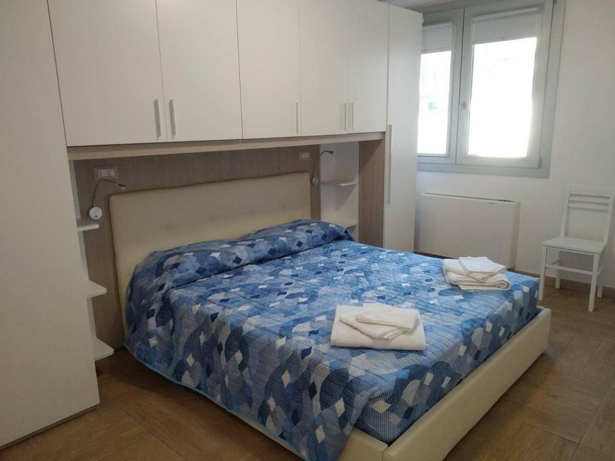 Oristano 5 Pers Appartamento Ngoại thất bức ảnh
